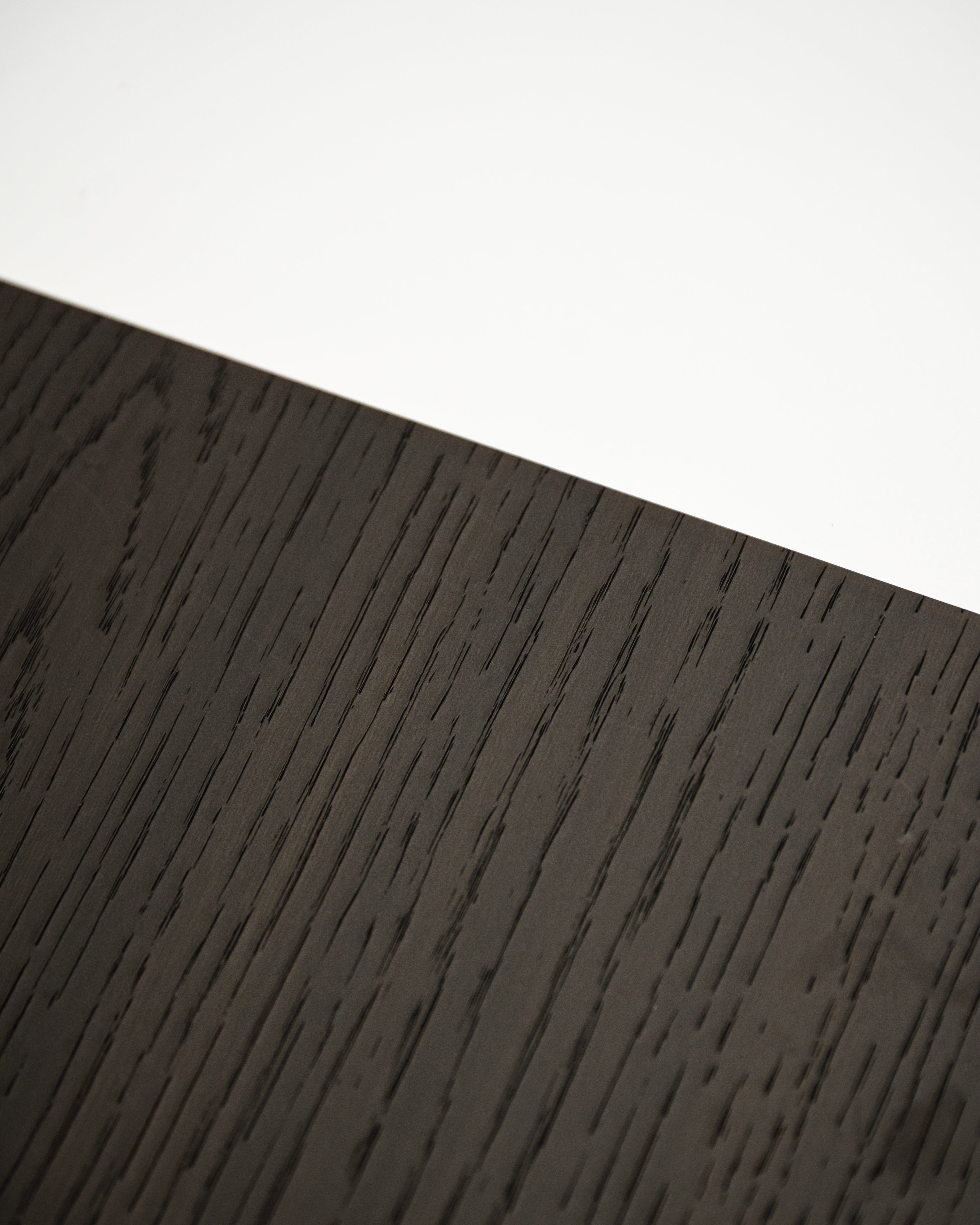 Moro Ash - Flat Panel