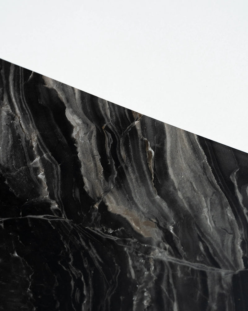 Resin Mirage - Flat Panel