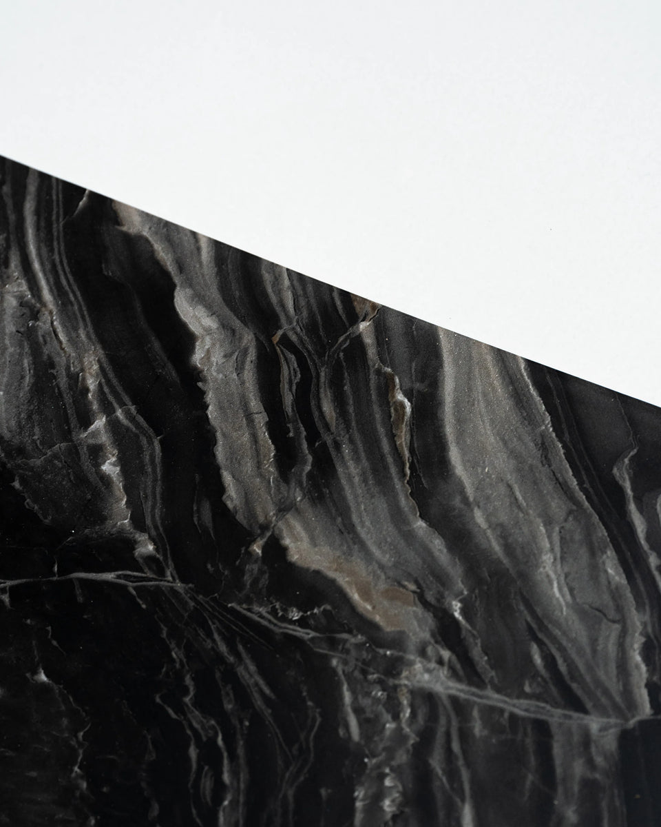 Resin Mirage - Flat Panel