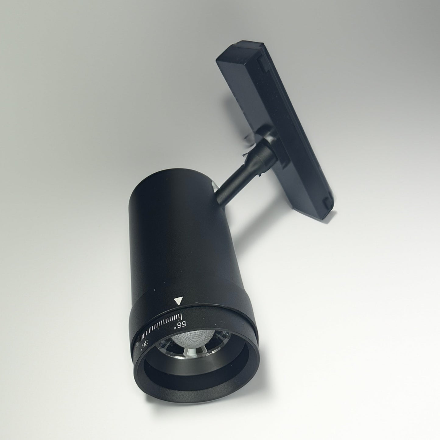 Slim Line Magnetic Zoomable Spot Light