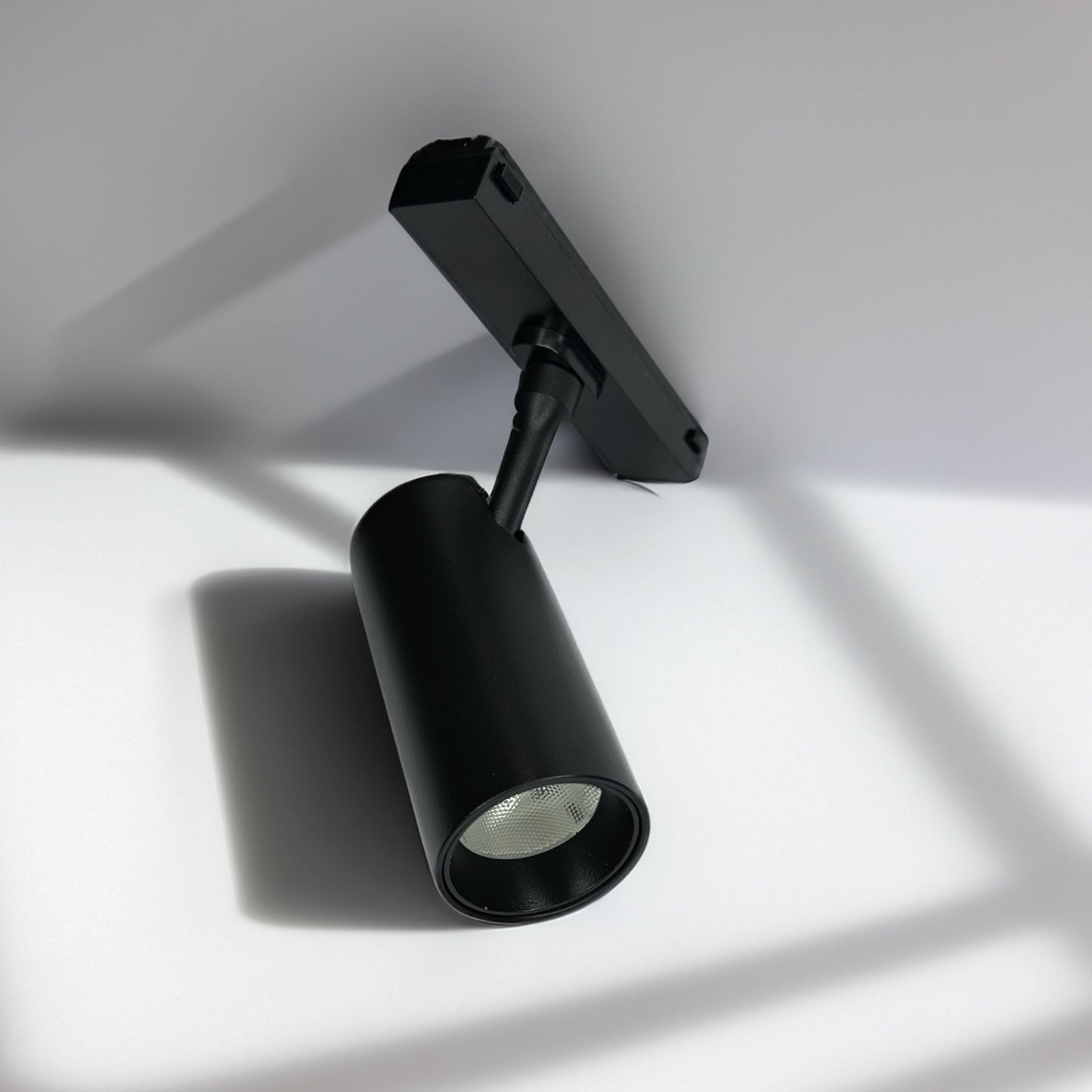 Slim Line Magnetic Spot Light V2