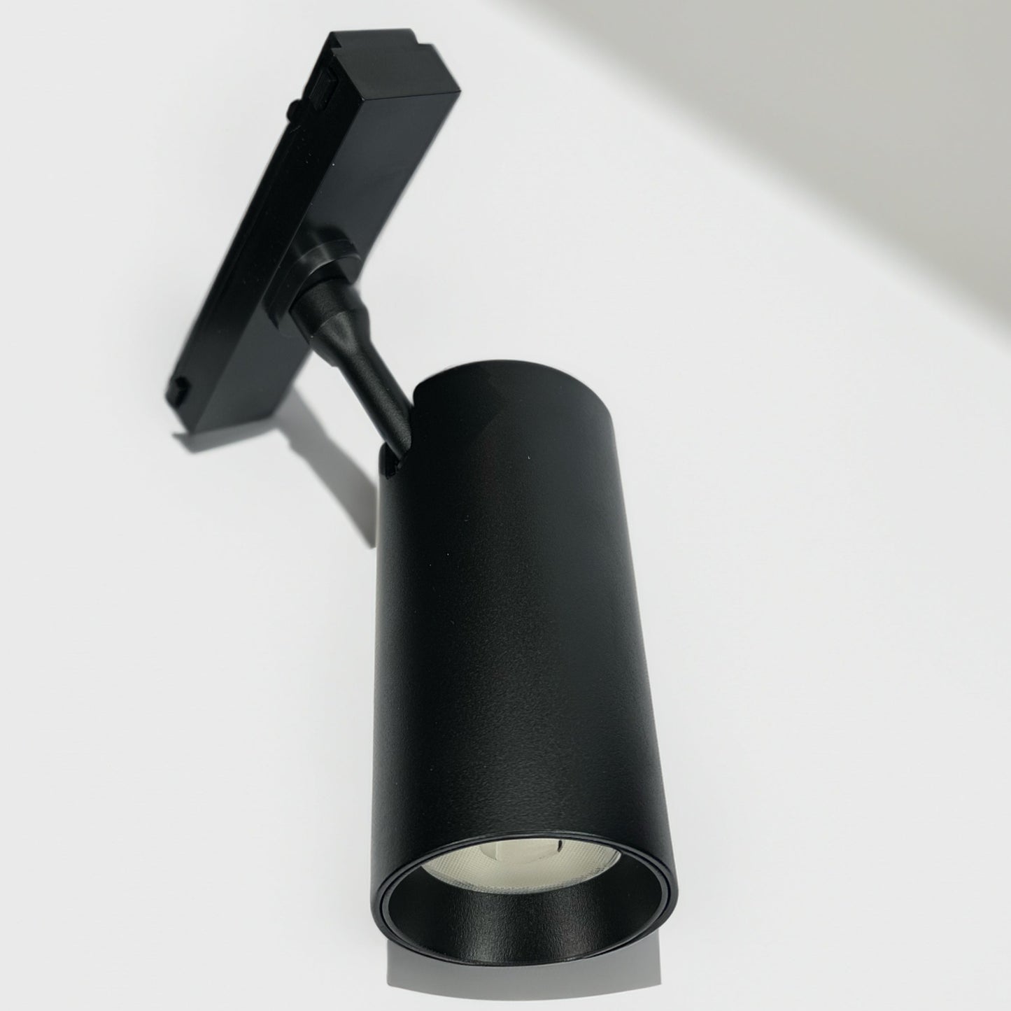 Slim Line Magnetic Spot Light V2